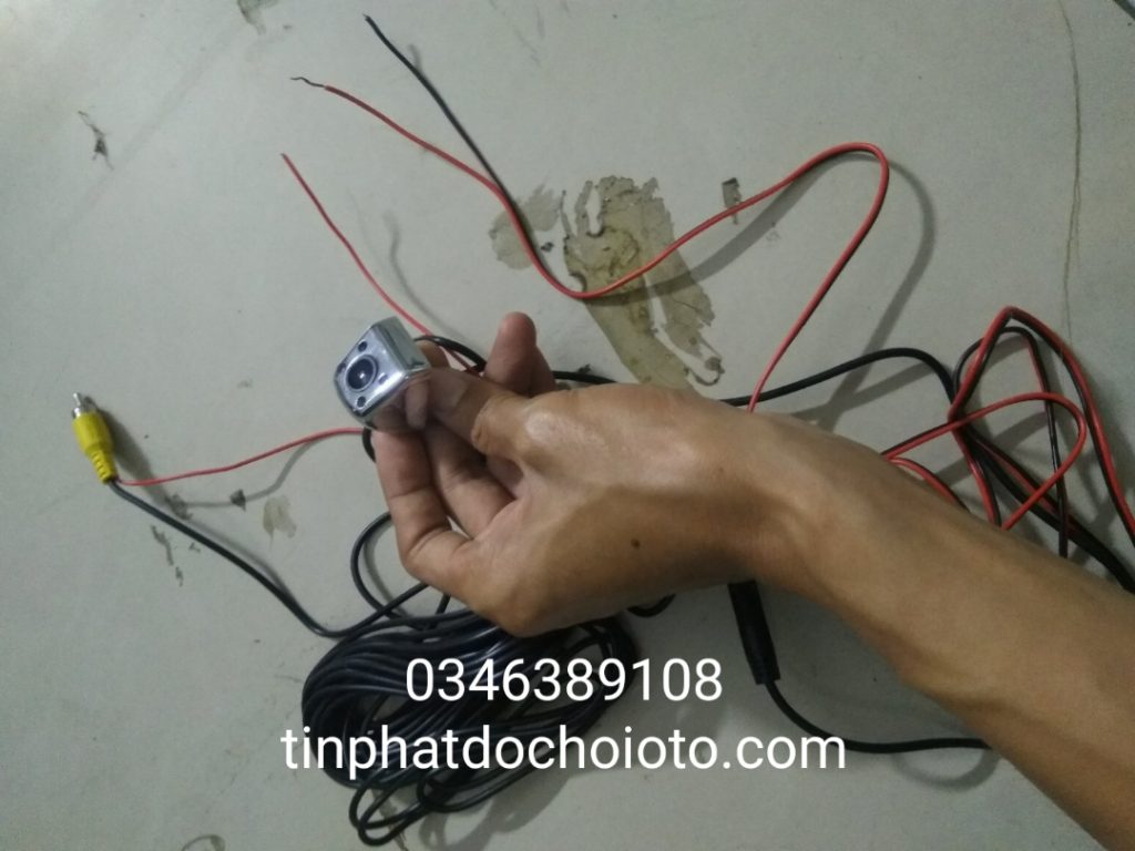 Lắp Đặt Camera Lùi Ô Tô Giá Rẻ Quận Tân Phú